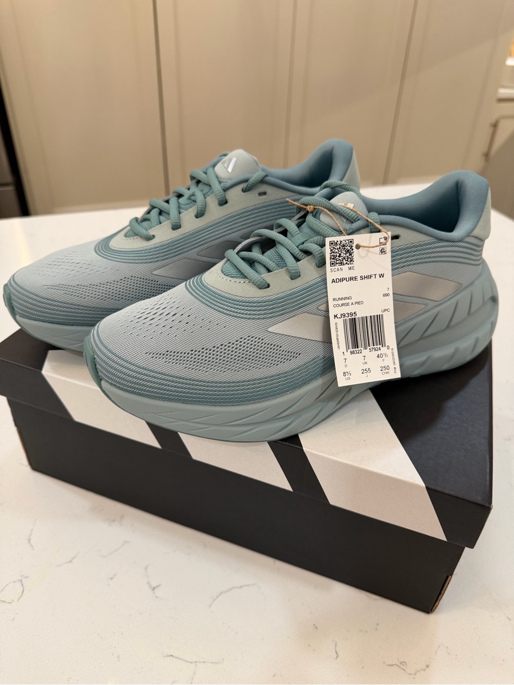 Adidas Adipure Shift Women’s Light Teal Running Shoes- 8.5 NWT
